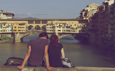 身為忙碌現代人的你，嚮往從前的愛情嗎？