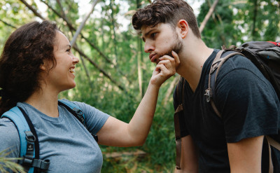 明明喜歡卻愛裝冷漠：傲嬌愛演的星座 Top 4