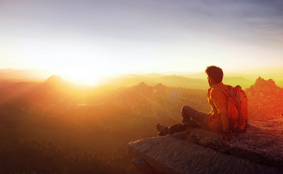 如何真正成為你自己？12個太陽星座的功課與人生命題，讓本命星盤中的「太陽」告訴你答案！