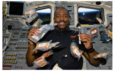 日清將征服宇宙？神級泡麵登上太空船！