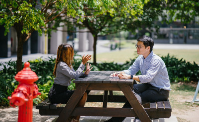 在曖昧關係中，試探對方真心的技巧攻略
