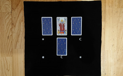 教皇牌的占卜練習：尋找心靈導師或靈魂伴侶