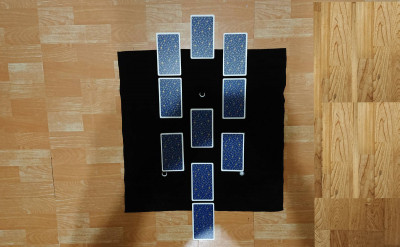 生命樹牌陣/生命樹占卜法：慈悲、愛、勇氣、和諧、智慧、理解、行動... ...