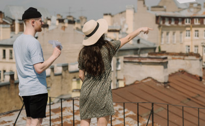 關於愛情，個性不合沒關係：「互補」的伴侶也有的 5 大甜蜜好處！