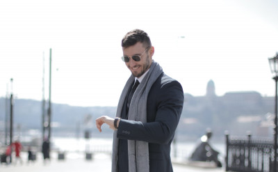 心理學家告訴你：養成這幾種姿勢，能讓你擁有「真正的自信」... ...