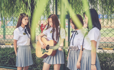 「真的是知己！」這 4 個星座絕不會重色輕友