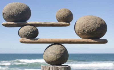 如何理解小阿爾克那的 2 號牌？