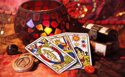 《塔羅牌入門的19堂課》，第二課：大阿爾克那。由全球塔羅占卜者公認的權威級塔羅師 Joan Bunning 所撰寫