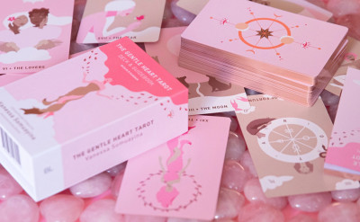 《塔羅牌入門的19堂課》，第十課：開放性解讀。由全球塔羅占卜者公認的權威級塔羅師 Joan Bunning 所撰寫