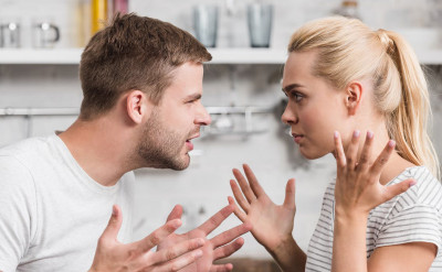 翻臉比翻書還快！12 星座提分手的瞬間，就是這原因...