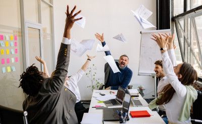 十二上升星座的11月事業 & 學業運勢，升職加薪就看現在！